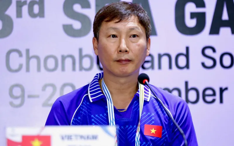 hlv kim sang sik u22 viet nam xung dang hon 100 diem