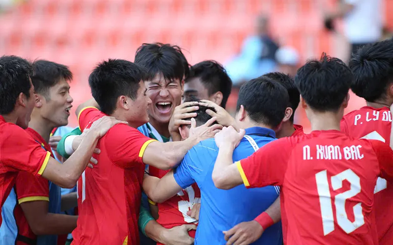 u22 viet nam vao chung ket truyen thong dna ca ngoi het muc 1
