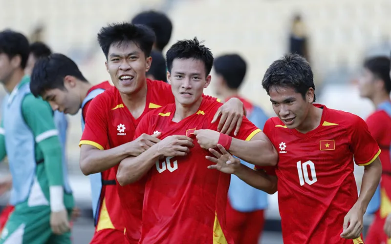 u22 viet nam vao chung ket truyen thong dna ca ngoi het muc